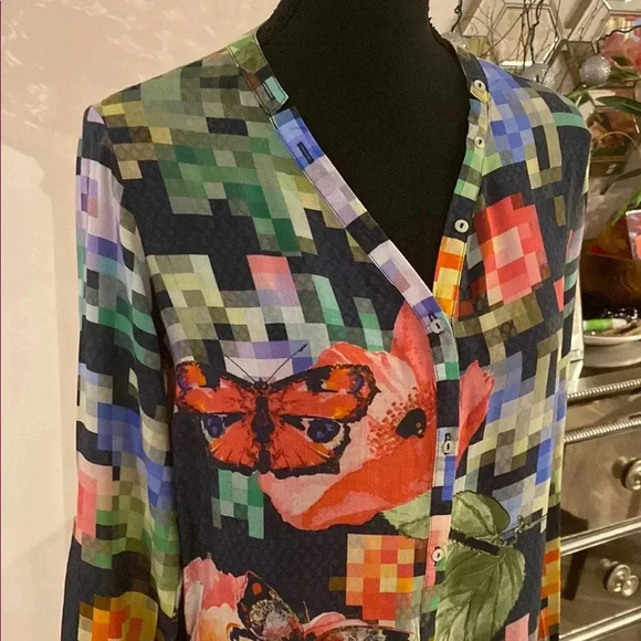 COPY - Desigual Multicolored V-Neck Long Sleeve Button Down Blouse size M - Picture 2 of 6